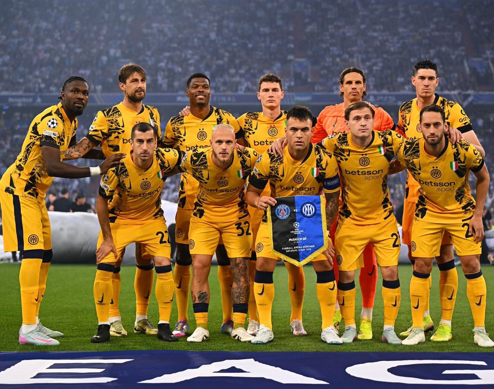 爱游戏电竞 -包含国际米兰发布备战花絮，冲刺阶段手感冰凉，足总杯任务艰巨，阵容厚度经受考验的词条