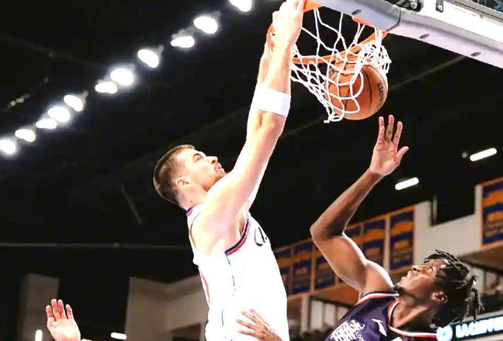 风云突变!洛杉矶快船国际比赛日止住颓势;西甲版图或变;底气十足;轮换策略成焦点(止住颓势后上扬成语) 风云突变!洛杉矶快船国际比赛日止住颓势;西甲版图或变;底气十足;轮换策略成焦点(止住颓势后上扬成语)